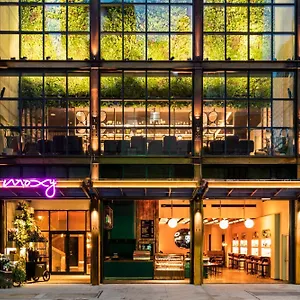 Moxy Nyc Chelsea Hotel New York